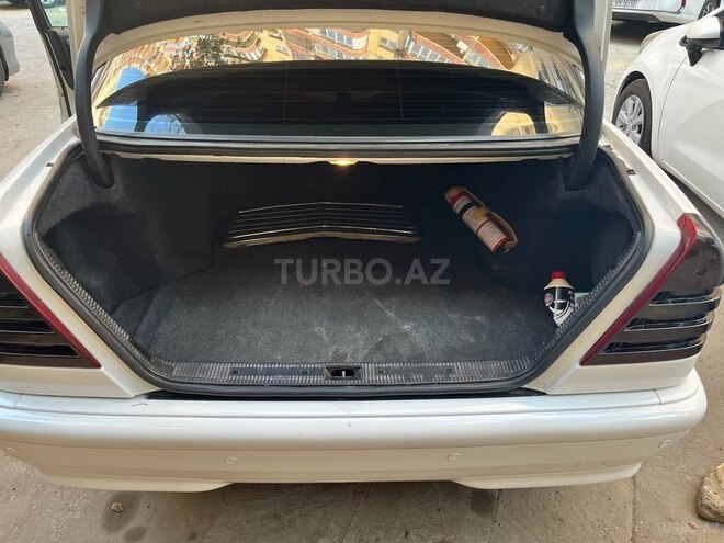 Mercedes C 200 2000, 243,000 km - 2.0 l - Bakı