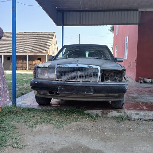 Mercedes 190 1990, 222,456 km - 2.0 l - Masallı