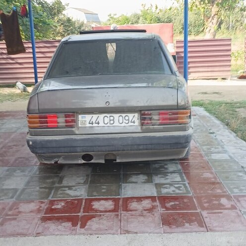 Mercedes 190 1990, 222,456 km - 2.0 l - Masallı