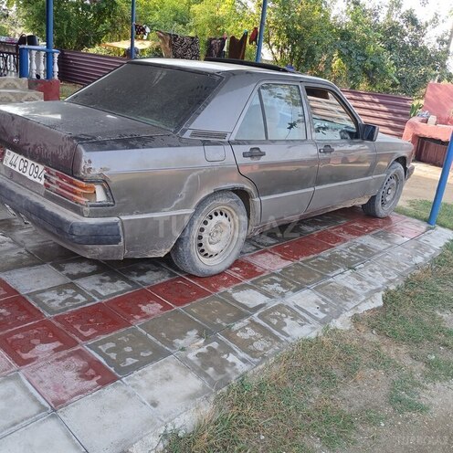Mercedes 190 1990, 222,456 km - 2.0 l - Masallı