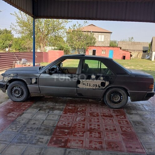Mercedes 190 1990, 222,456 km - 2.0 l - Masallı