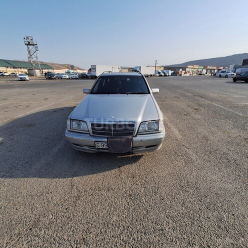 Mercedes C 220 1998, 508,224 km - 2.2 l - Babək