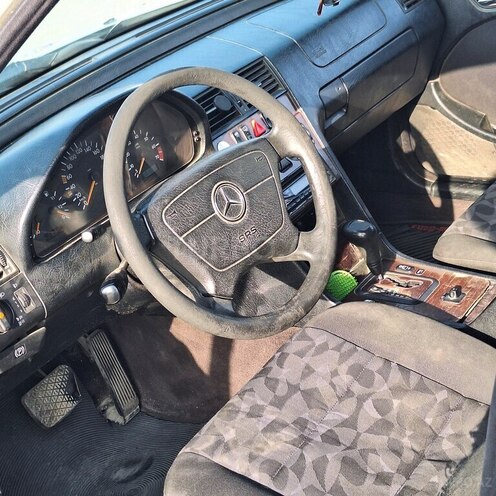 Mercedes C 220 1998, 508,224 km - 2.2 l - Babək