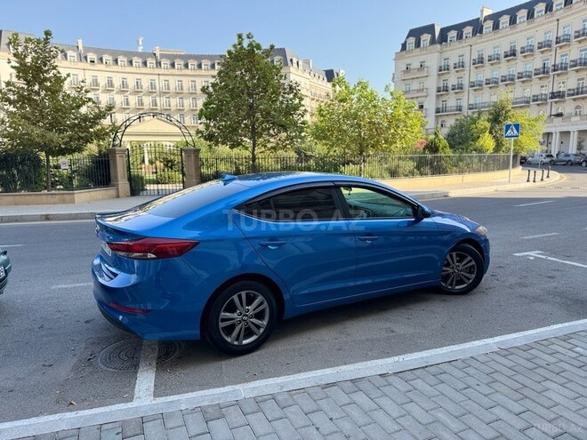 Hyundai Elantra 2016, 205,996 km - 2.0 л - Bakı