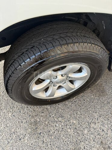 Toyota Land Cruiser Prado 2008, 173,000 km - 2.7 л - Bakı