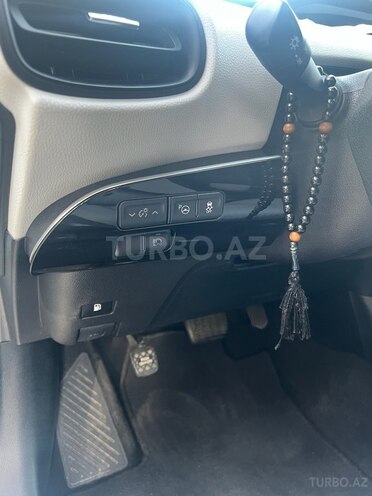 Toyota Prius 2018, 178,000 km - 1.8 l - Bakı