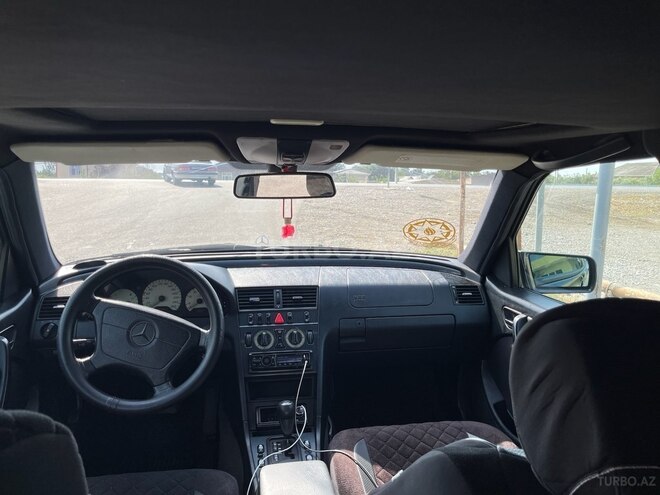 Mercedes C 240 1998, 320,000 km - 2.6 л - Salyan