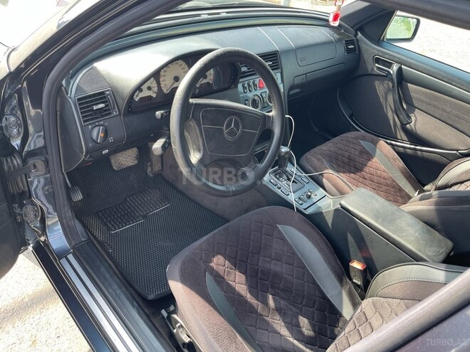 Mercedes C 240 1998, 320,000 km - 2.6 л - Salyan