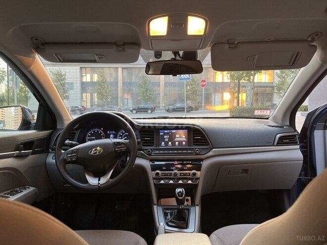 Hyundai Elantra 2020, 153,210 km - 2.0 l - Bakı