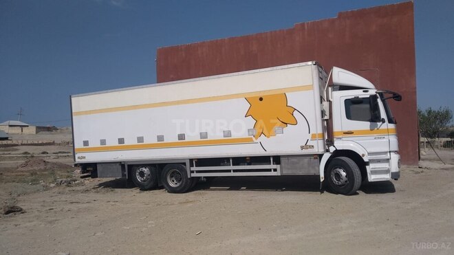 Mercedes Axor 2529 2009, 597,361 km - 6.4 l - Bakı