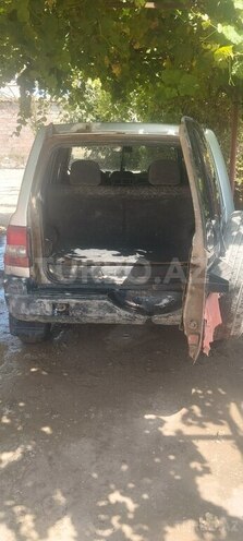 Mitsubishi Pajero io 1998, 283,586 km - 1.8 l - Neftçala