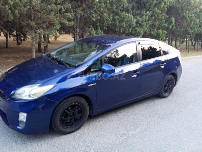 Toyota Prius 2011, 299,000 km - 1.8 l - Bakı