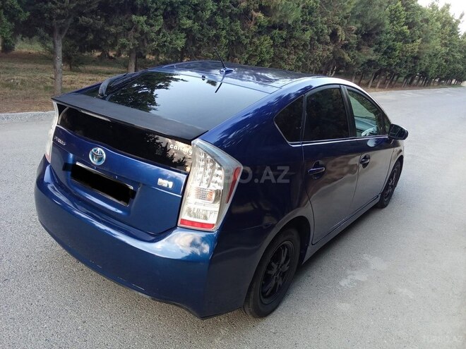 Toyota Prius 2011, 299,000 km - 1.8 l - Bakı