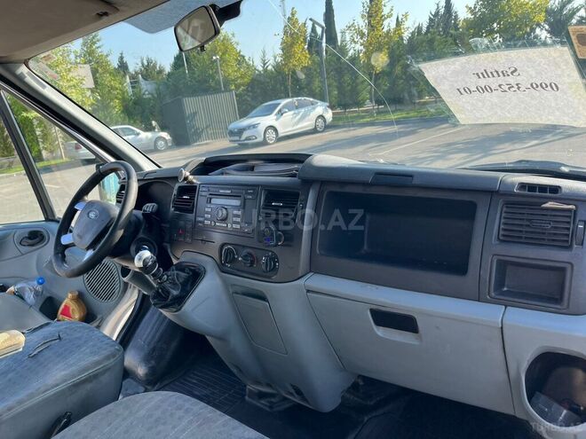 Ford Transit 2011, 605,442 km - 2.2 л - Salyan
