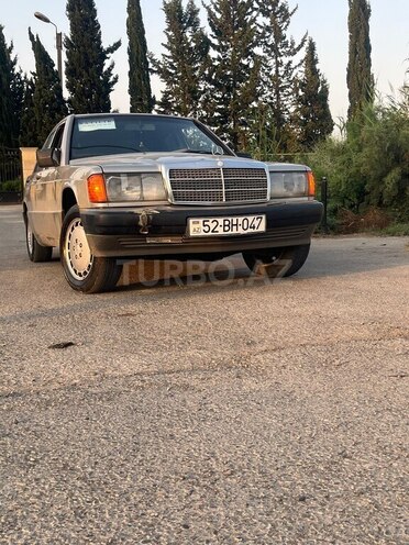 Mercedes 190 1990, 320,688 km - 2.0 л - Salyan