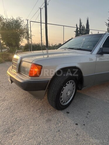 Mercedes 190 1990, 320,688 km - 2.0 л - Salyan