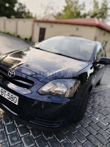 Toyota Corolla 2006, 330,000 km - 1.4 l - Bakı