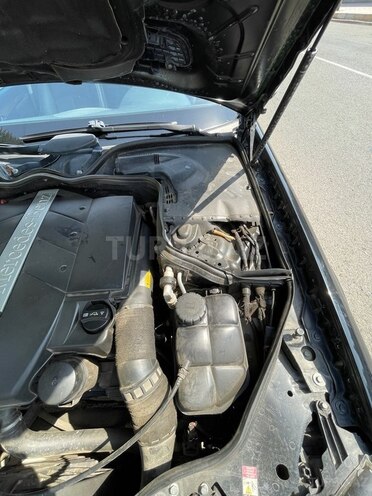 Mercedes E 240 2004, 244,036 km - 2.6 l - Masallı