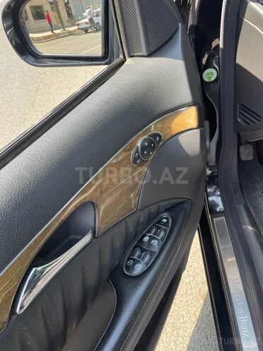 Mercedes E 240 2004, 244,036 km - 2.6 l - Masallı