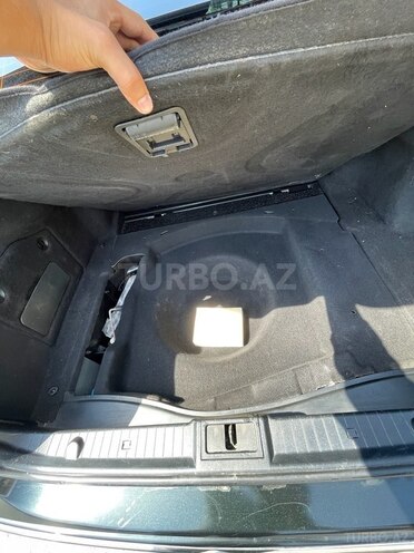 Mercedes E 240 2004, 244,036 km - 2.6 l - Masallı