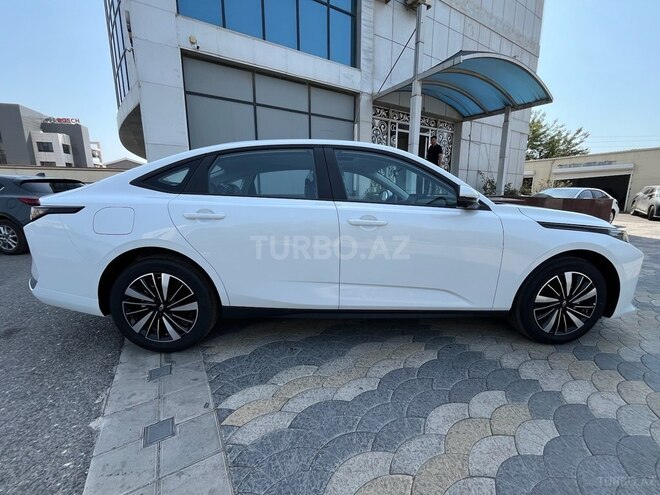Changan Qiyuan A05 2024, 0 km - 1.5 л - Bakı
