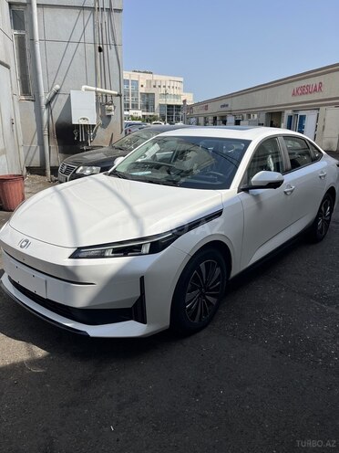 Changan Qiyuan A05 2024, 0 km - 1.5 л - Bakı