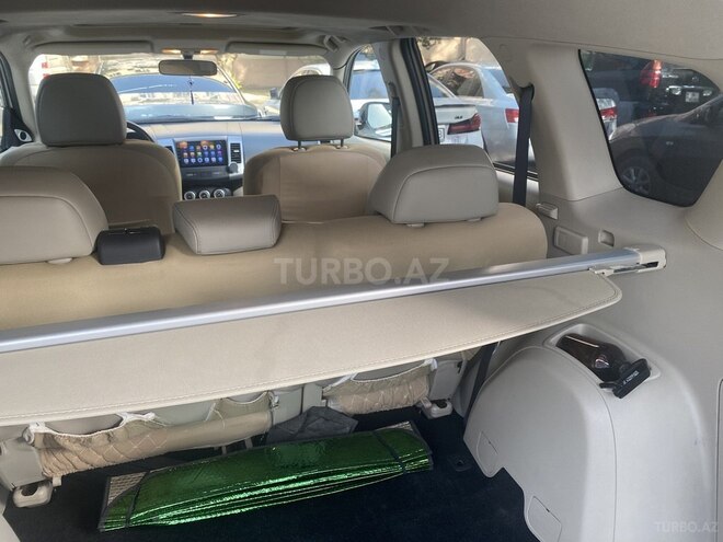 Mitsubishi Outlander 2010, 175,000 km - 3.0 l - Bakı