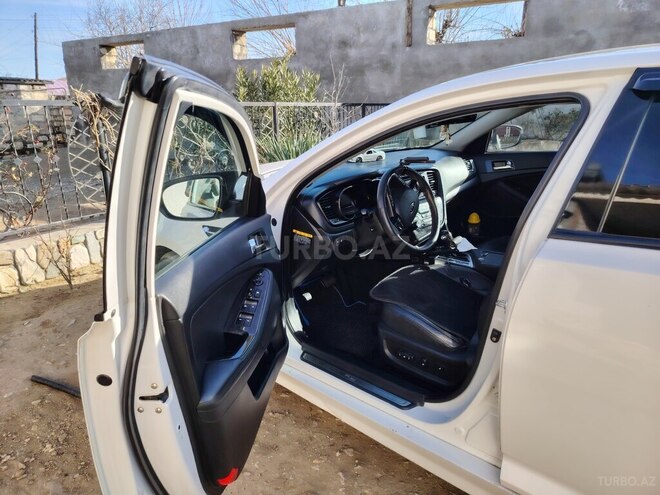 Kia K5 2012, 130,658 km - 2.0 l - Qazax