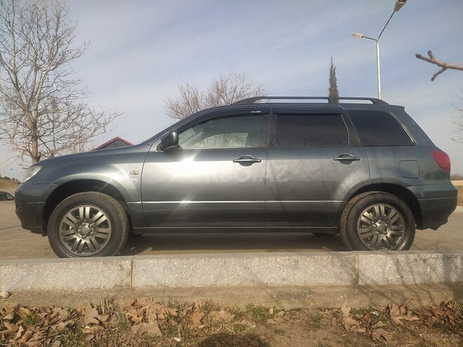 Mitsubishi Airtrek 2001, 383,300 km - 2.4 l - Şəmkir