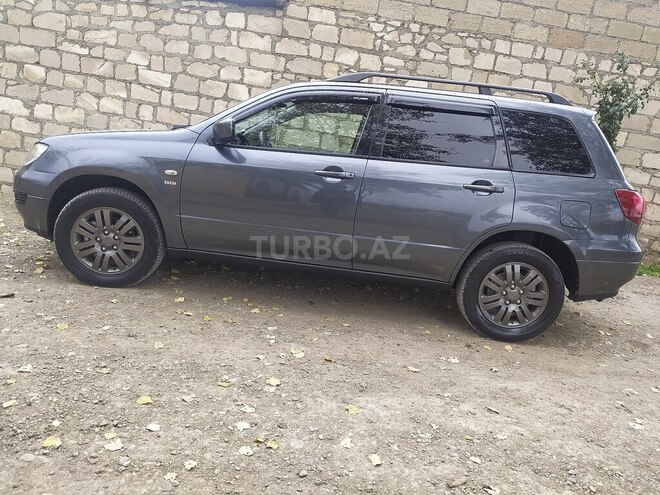 Mitsubishi Airtrek 2001, 383,300 km - 2.4 l - Şəmkir