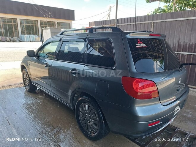 Mitsubishi Airtrek 2001, 383,300 km - 2.4 l - Şəmkir