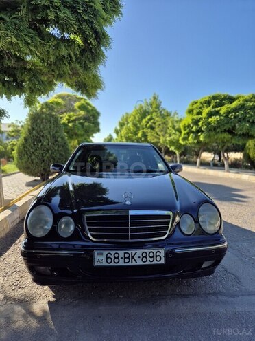 Mercedes E 220 1999, 60,000 km - 2.2 л - Naxçıvan