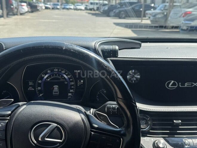 Lexus LS 350 2018, 179,000 km - 3.5 л - Quba