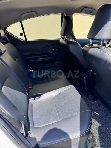 Toyota Aqua 2016, 258,000 km - 1.5 l - Bakı
