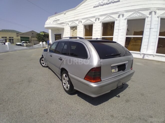 Mercedes C 220 2000, 425,000 km - 2.1 l - Bakı