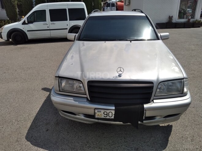 Mercedes C 220 2000, 425,000 km - 2.1 l - Bakı