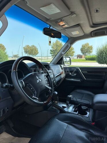 Mitsubishi Pajero 2012, 185,000 km - 3.8 л - Bakı