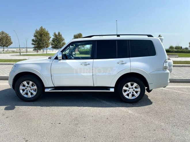 Mitsubishi Pajero 2012, 185,000 km - 3.8 л - Bakı