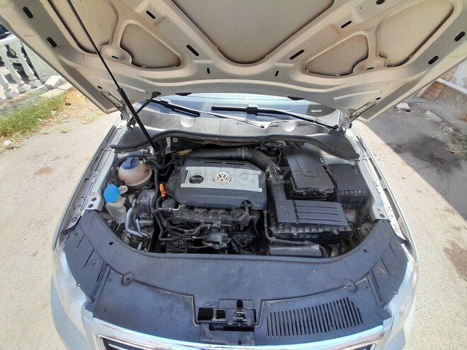 Volkswagen Passat 2008, 270,000 km - 2.0 l - Bakı