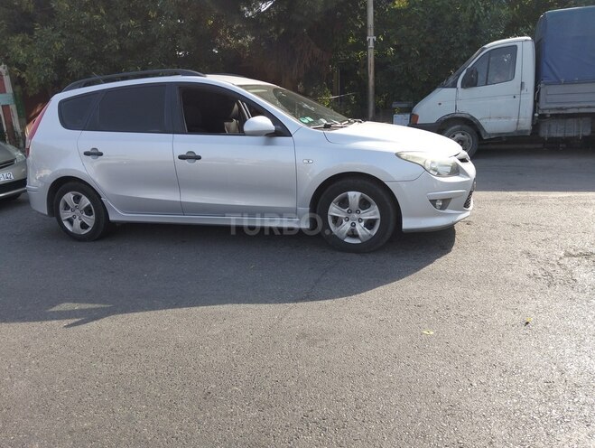Hyundai i30 2010, 400,080 km - 1.4 л - Bakı