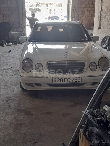 Mercedes E 430 2000, 250,000 km - 4.3 l - Gəncə