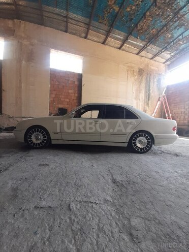Mercedes E 430 2000, 250,000 km - 4.3 l - Gəncə