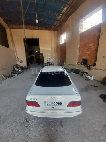 Mercedes E 430 2000, 250,000 km - 4.3 l - Gəncə