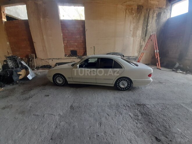 Mercedes E 430 2000, 250,000 km - 4.3 l - Gəncə