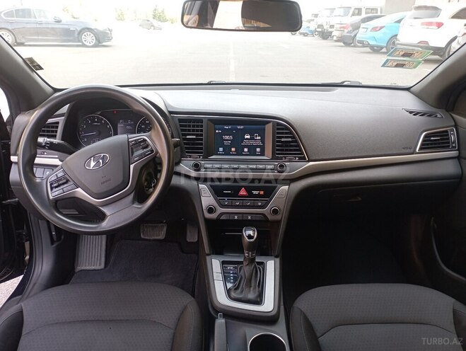 Hyundai Elantra 2018, 197,576 km - 2.0 l - Sumqayıt