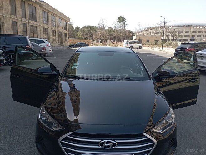 Hyundai Elantra 2018, 197,576 km - 2.0 l - Sumqayıt