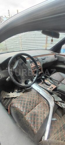 Mercedes E 240 1998, 185,000 km - 2.4 l - Ağdam