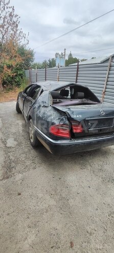 Mercedes E 240 1998, 185,000 km - 2.4 l - Ağdam