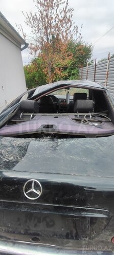 Mercedes E 240 1998, 185,000 km - 2.4 l - Ağdam