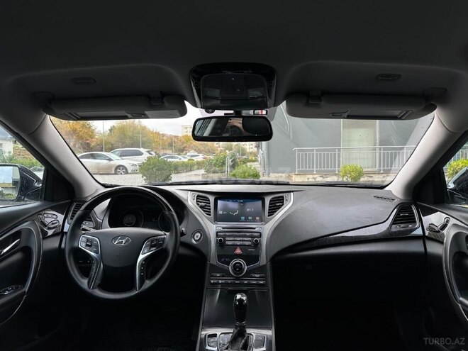 Hyundai Grandeur 2015, 204,000 km - 2.2 л - Bakı